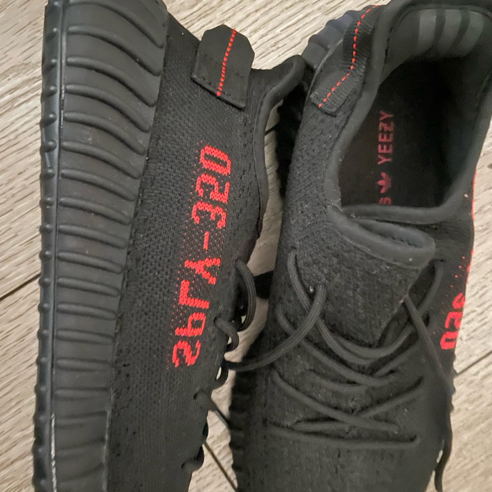 Adidas Yeezy Boost 350 V2 Core Black Red